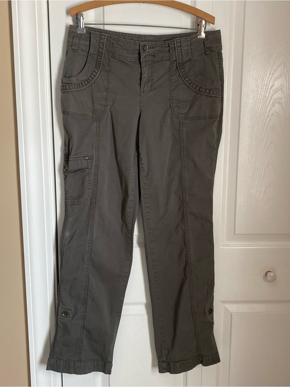 Olive Green Mid Rise Cotton Cargo Pants 9/10 Y2K Hiking Streetwear Grunge